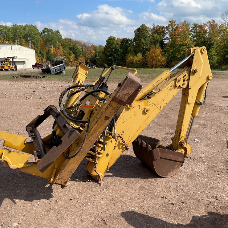 #8203 • Vermeer B930 Backhoe Attachment