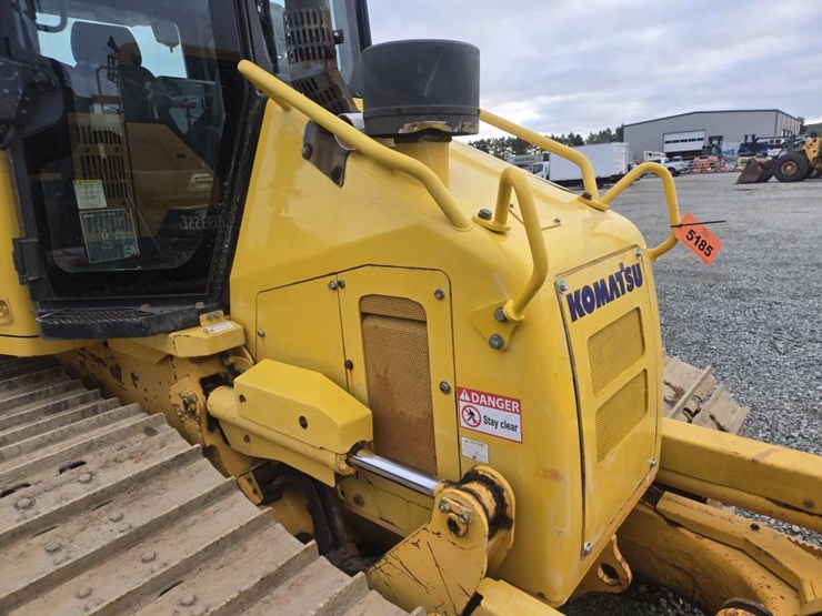 2014-komatsu-d51pxi-image-26