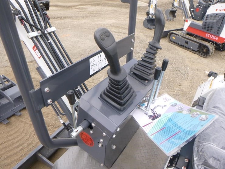 bttl-et12m-6-hydraulic-excavator-image-21