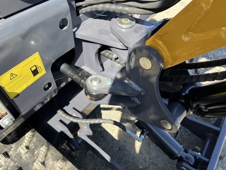 2025-cfg-mx20r-mini-hydraulic-excavator-image-19