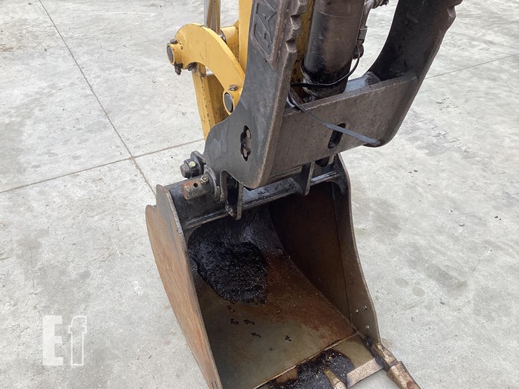 2015-caterpillar-305e2-cr-image-10