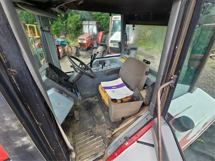 #2003-•-case-international-7110-magnum-tractor-image-19