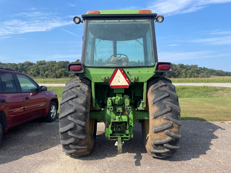 john-deere-4230-image-4