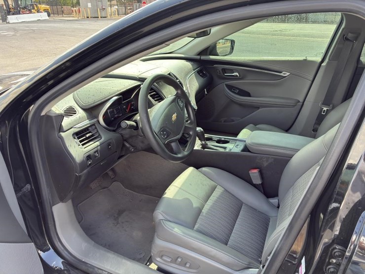 2019-chevrolet-impala-sedan-image-11