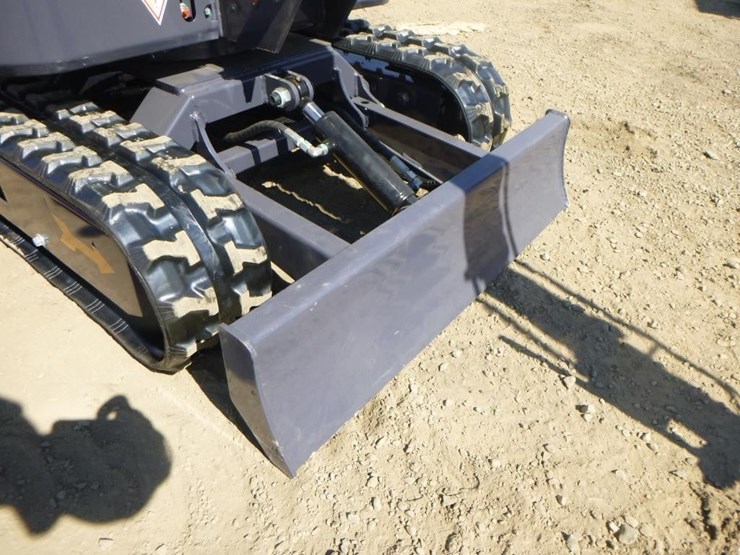 2025-agt-mx15rx-hydraulic-excavator-image-16