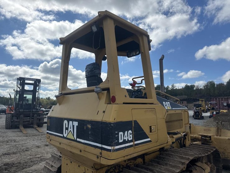 caterpillar-d4g-image-11