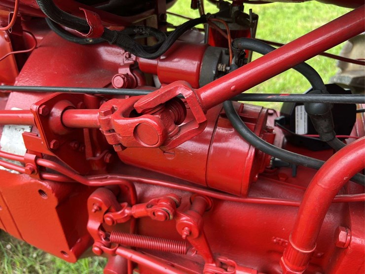 farmall-560-diesel-image-75
