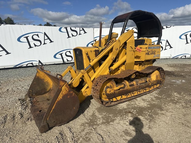 john-deere-300-image-1