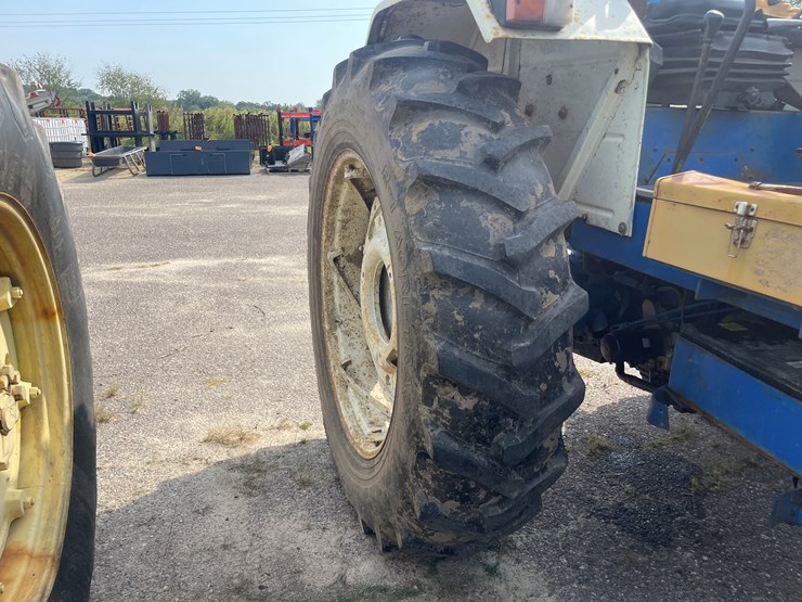 ford-7710-image-13
