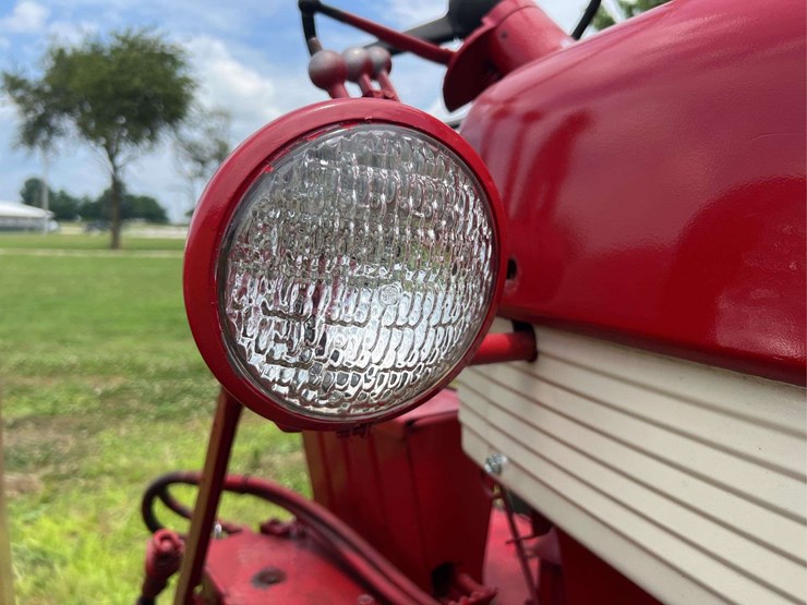 farmall-560-image-34