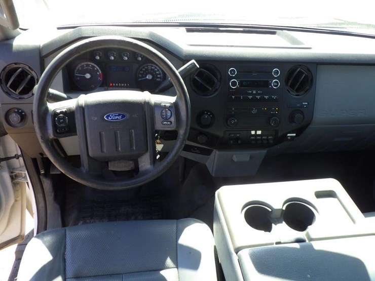2016-ford-f350-image-8