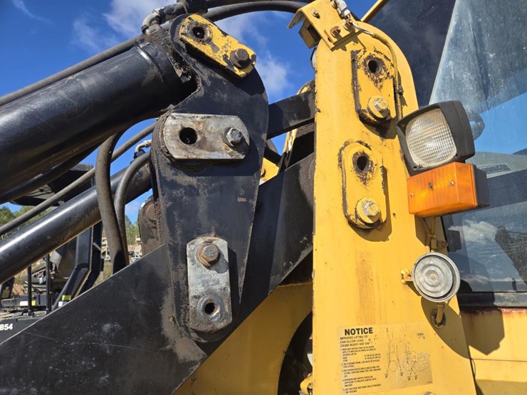 caterpillar-it38g-image-25