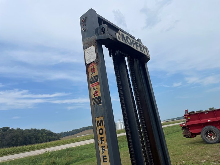#1020-•-2002-moffett-piggy-back-forklift-image-29