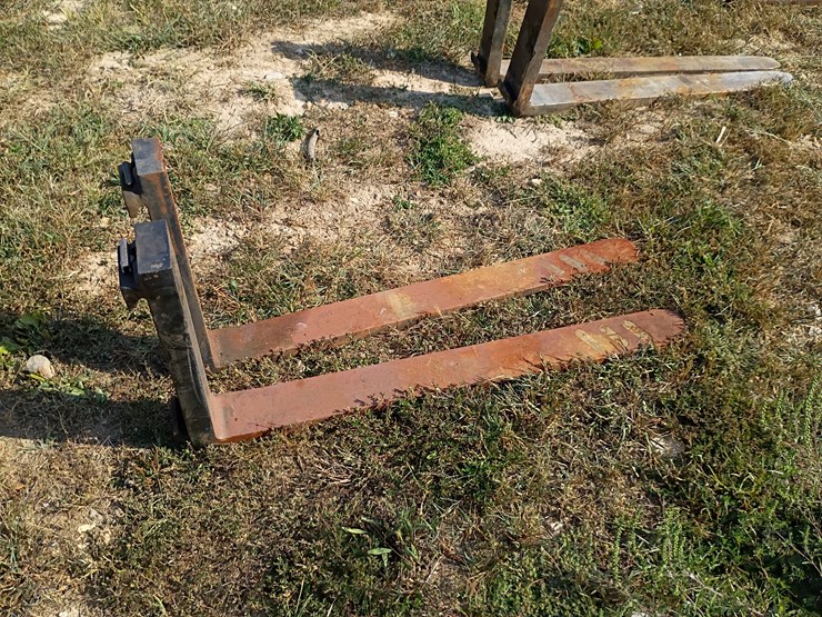 #105-•-set-of-42"-pallet-forks-image-4