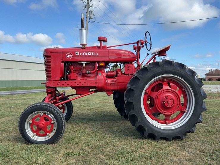 farmall-mv-image-3