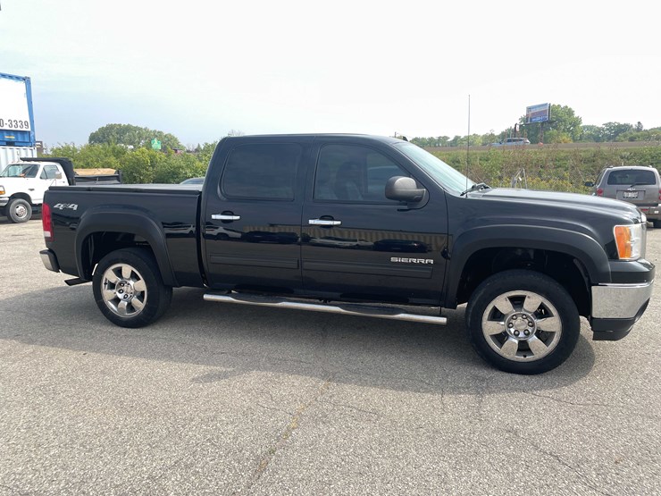 #1966-•-2011-gmc-sierra-(has-wi-title)-(of)-image-4