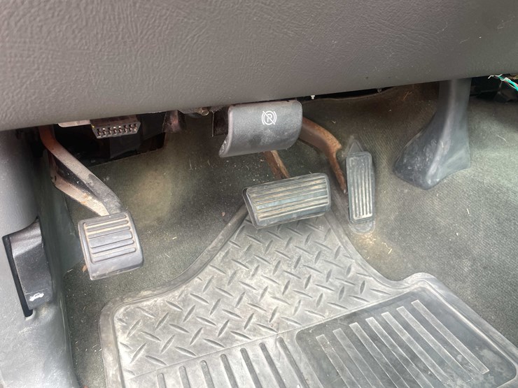 2003-chevrolet-silverado-2500-image-62