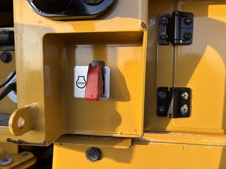 2017-caterpillar-950m-image-33