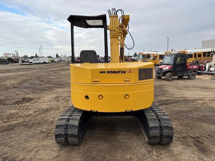 komatsu-pc50uu-1-image-8