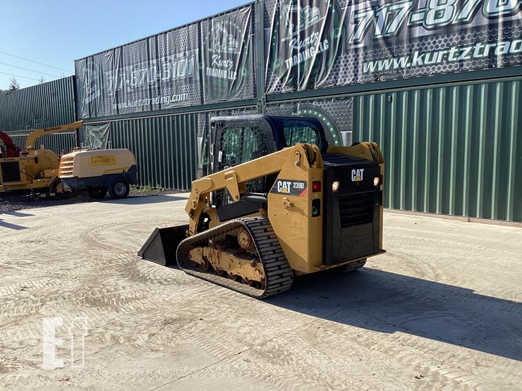 2019-caterpillar-239d-image-2