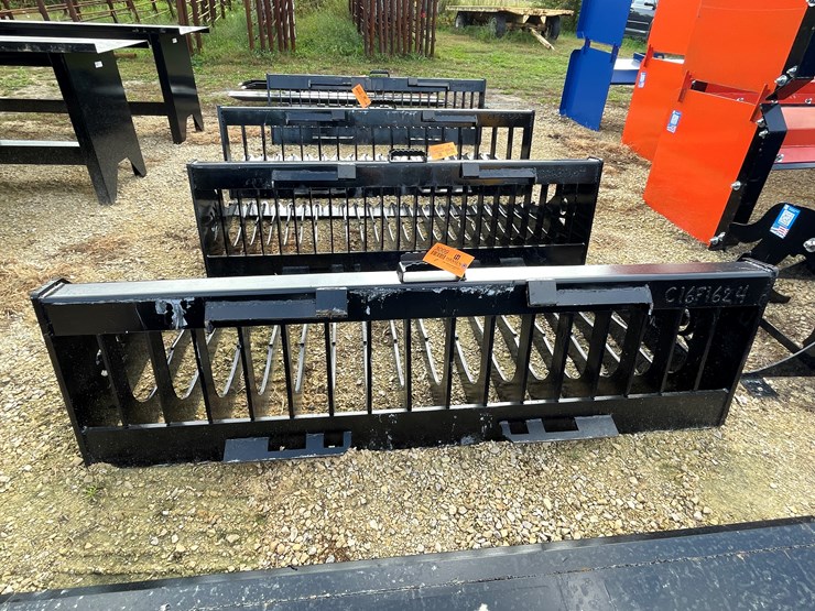 #3009-•-skid-steer-6'-6"-rock-bucket-image-5