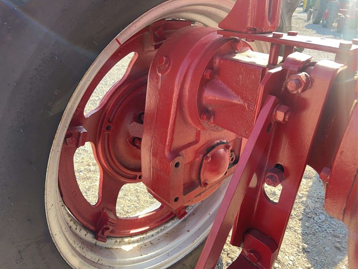 farmall-super-m-high-clearance-lp-image-82
