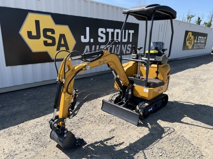 2025-cfg-qk18r-mini-hydraulic-excavator-image-1