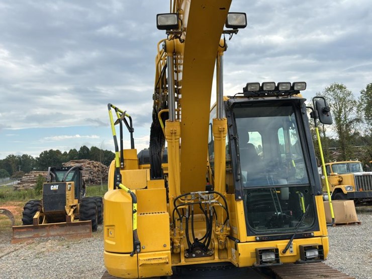 2022-komatsu-pc138-image-15