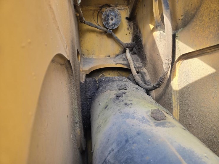 2007-deere-844j-image-19