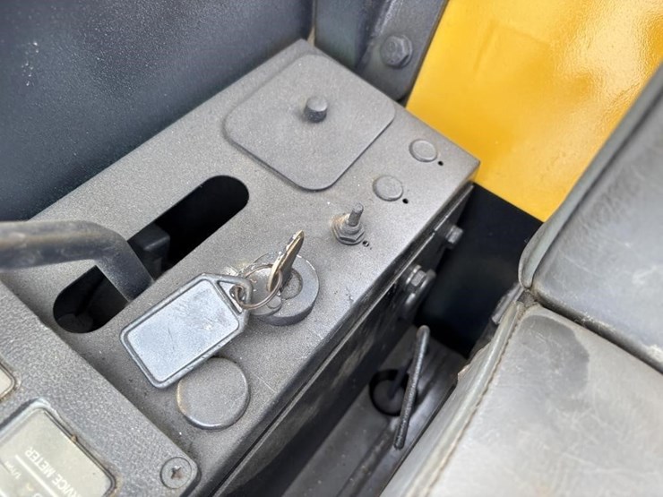 komatsu-pc50uu-1-image-29