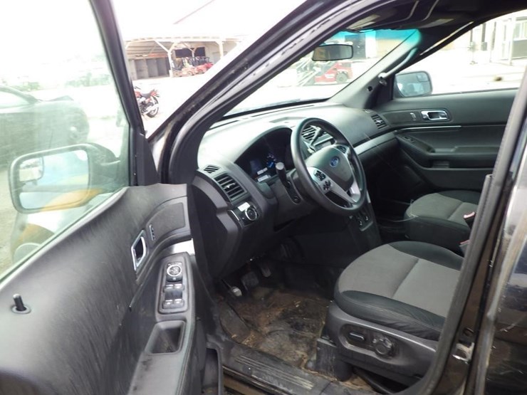 2013-ford-explorer-image-5