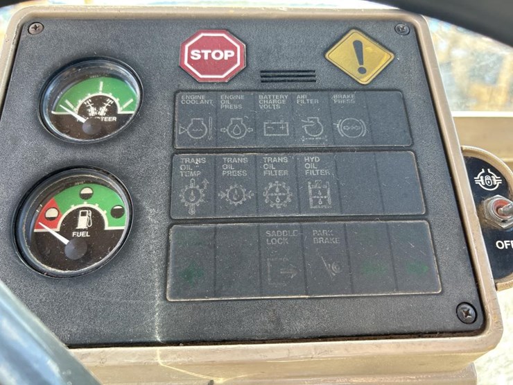 deere-770bh-image-100