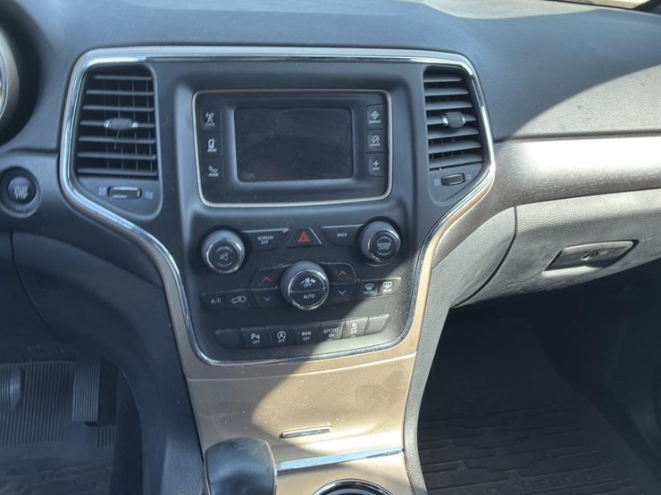 2017-jeep-grand-cherokee-image-13