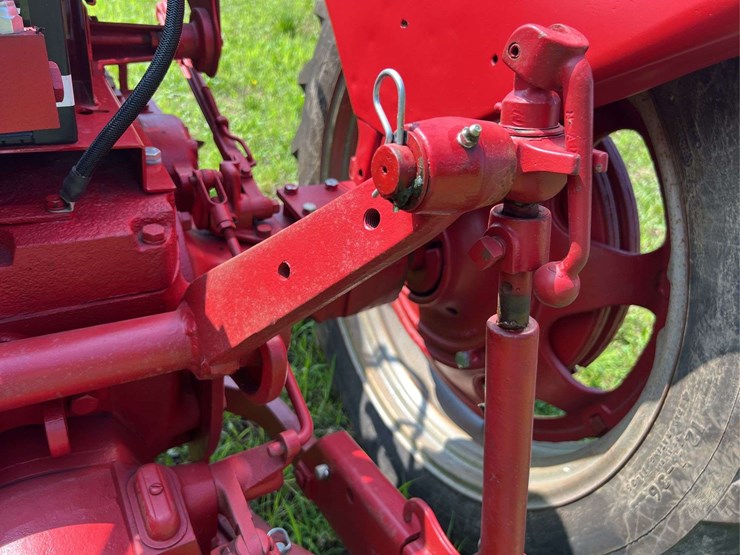farmall-340-image-56