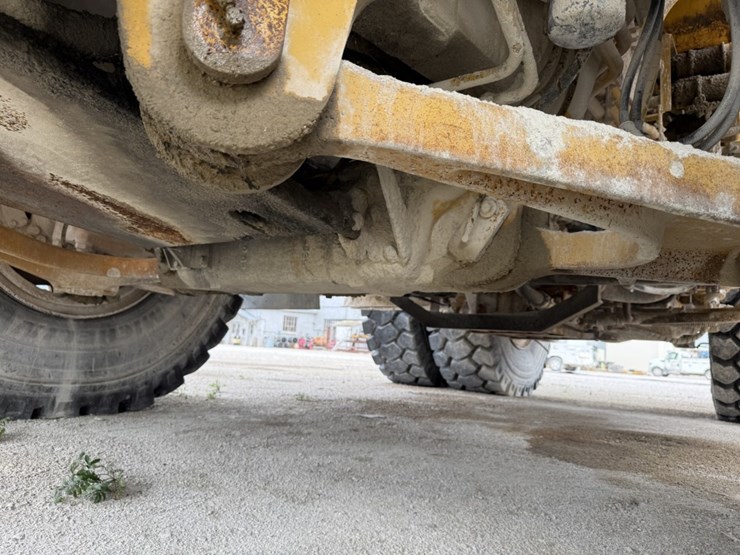 komatsu-hd465-5-image-137