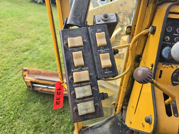 #1232-•-john-deere-jd770-grader-image-54