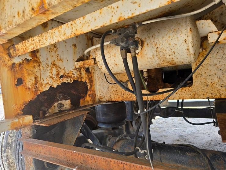 #16593-•-1970-mississippi-tank-company-gas-tank-trailers-image-91