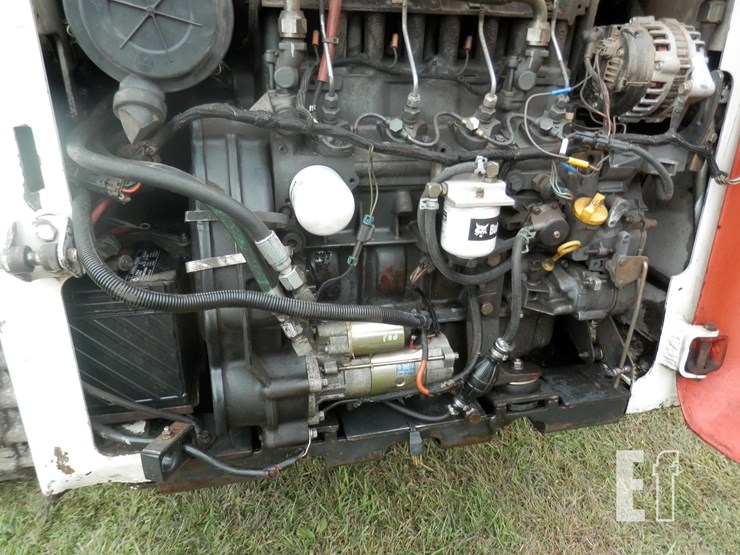 2002-bobcat-t200-image-11