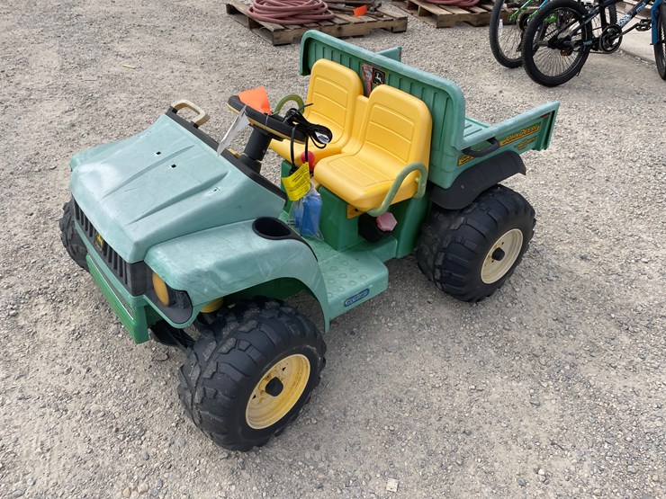 john-deere-gator-hpx-image-1