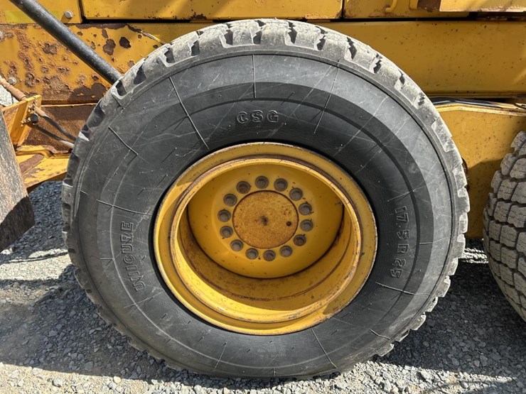 2001-deere-772ch-image-124