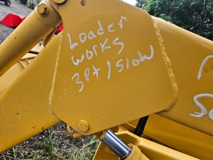 #2008-•-massey-ferguson-loader-tractor-image-48
