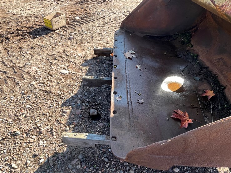 #8207-•-excavator-bucket-image-7