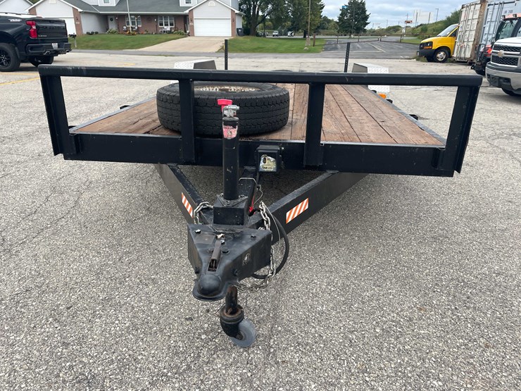 #1977-•-20'-tandem-axle-trailer-(has-wi-title)-image-2