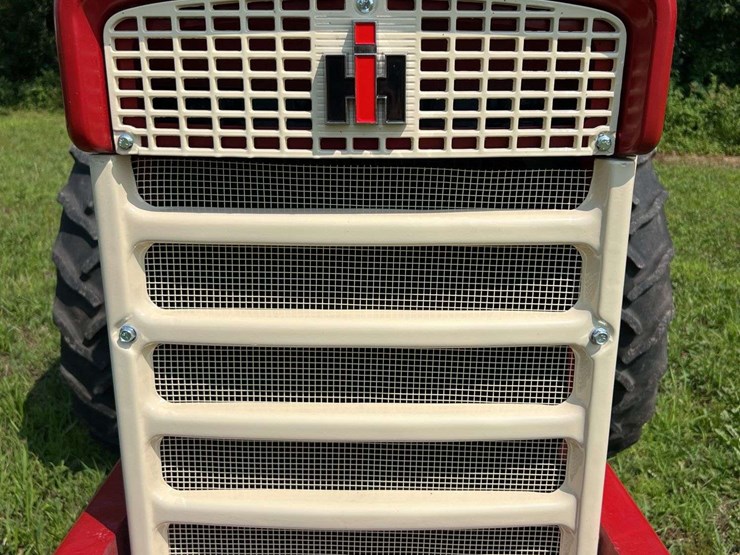 farmall-340-image-6