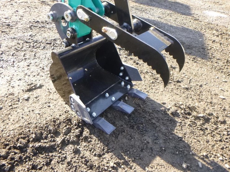 2025-agt-qh12r-hydraulic-excavator-image-9