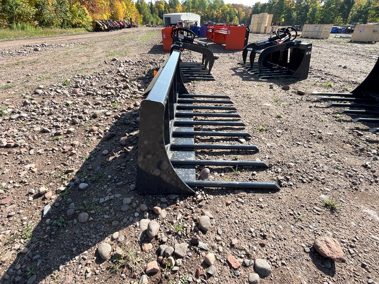 #8245-•-wolverine-skid-steer-x-treme-manure-forks-image-4