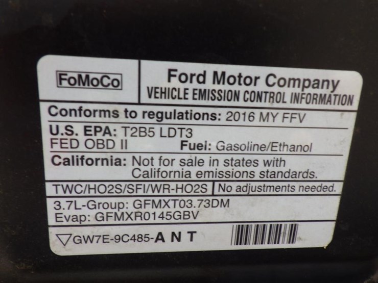 2016-ford-explorer-image-12