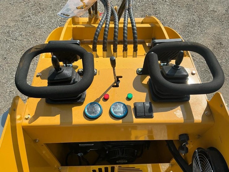 #1001-•-unused-sdll30-mini-skid-steer-image-20