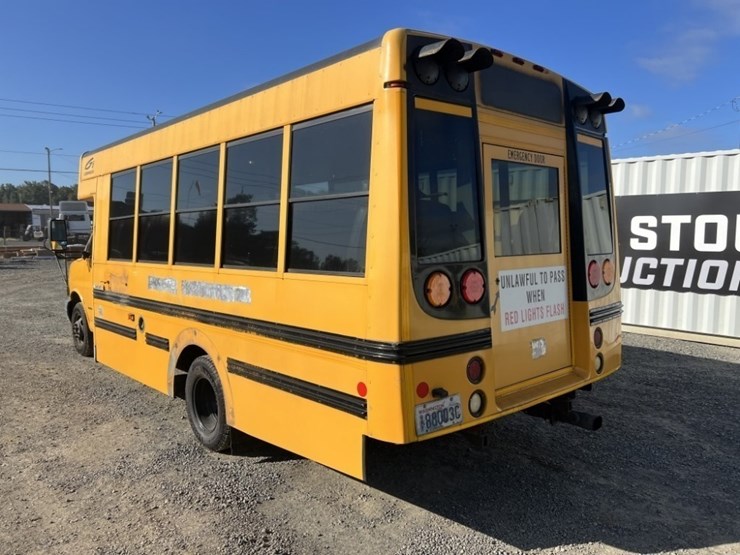 2008-chevrolet-express-school-bus-image-6