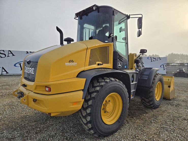 2019-deere-344l-image-5